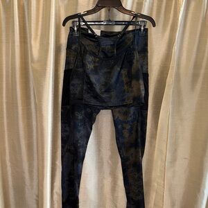 Black and Gold Patterned Activewear Set